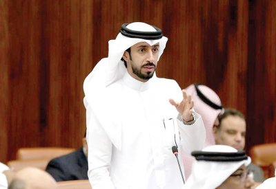 وزير التربية رداً على قمبر: 68% من الطلبة يتقنون القراءة.. وتعديل منهج "الدين"