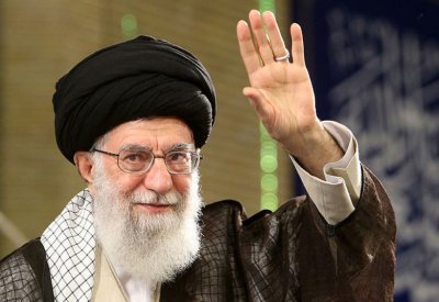 خامنئي يحشد للانتخابات في إيران.. ملوحاً بفزاعة الأعداء