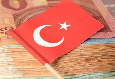 الليرة التركية عند أدنى مستوى في 8 أشهر