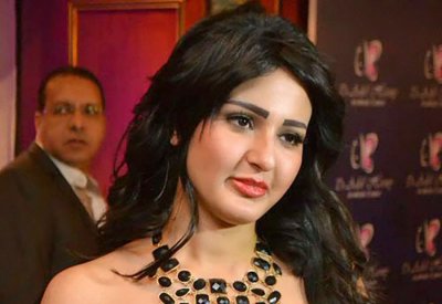 فنانة مصرية تهدد جمهورها بالانتحار!