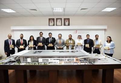 شركة مطار البحرين تكرم عدد من موظفيها المتميزين