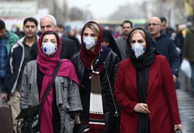 "لقاء موبوء".. مسؤول إيراني يعزل نفسه بسبب كورونا