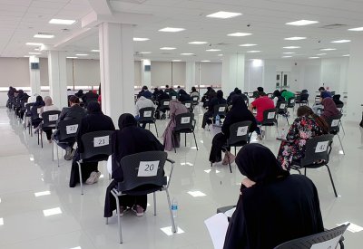 بدء تقديم امتحانات تحديد المستوى لخريجي الجامعات الصينية بجامعة الخليج العربي