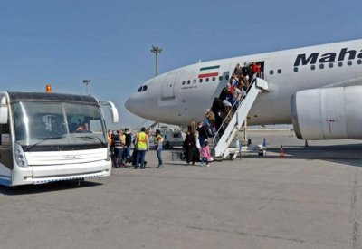 دول جوار إيران تغلق حدودها لمواجهة "كورونا" 
