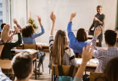 أكملوا تعليمكم الجامعي.. فالدراسة تطيل العمر