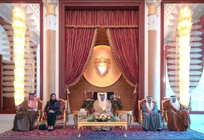 جلالة الملك يشيد بجهود السلطة التشريعية 