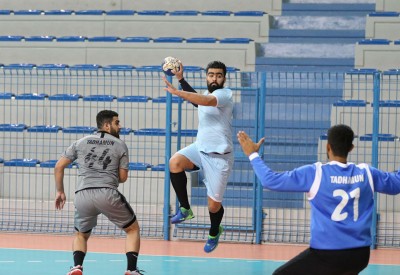 الشباب يقترب من سداسي اليد 