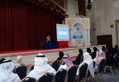 "التربية" تنظم محاضرات توعوية بفيروس كورونا لموظفيها