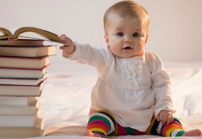 قدرات فريدة يمنحها الانتماء لعائلة ثنائية اللغة للرضع!