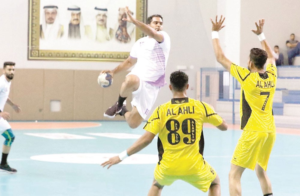 الأهلي وباربار.. من يتلقى الخسارة الأولى؟