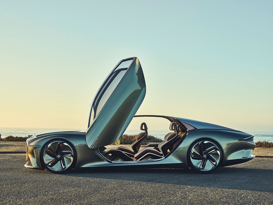 Bentley EXP 100 GT تحصل على لقب "أجمل سيارة نموذجية للعام"