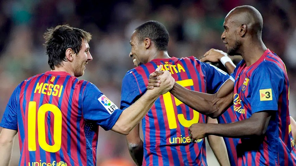ميسي ينتقد أبيدال بسبب تصريحاته عن "تراخي" لاعبي برشلونة