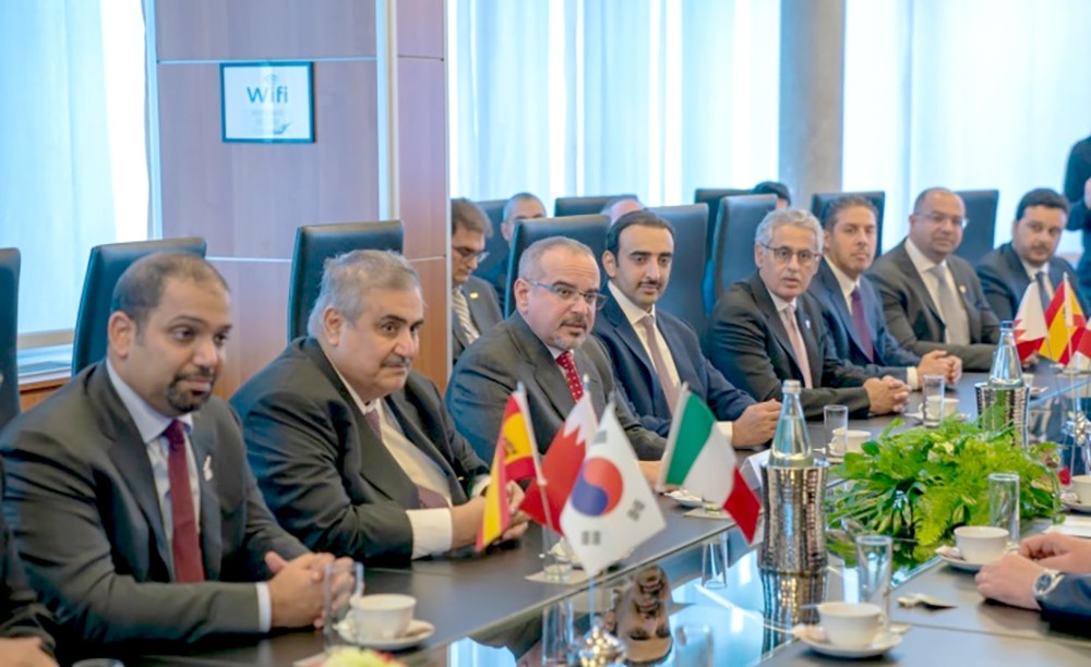 وزير النفط يشيد بمضمون زيارة سمو ولي العهد للجمهورية الإيطالية والدعم اللامحدود للقطاع النفطي في البحرين