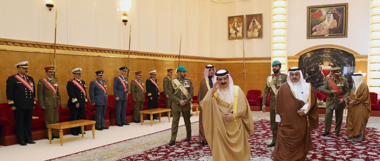 جلالة الملك: إشراقة الضوء الأول لقوة دفاع البحرين هي ذكرى مضيئة في مسيرتنا الوطنية المباركة