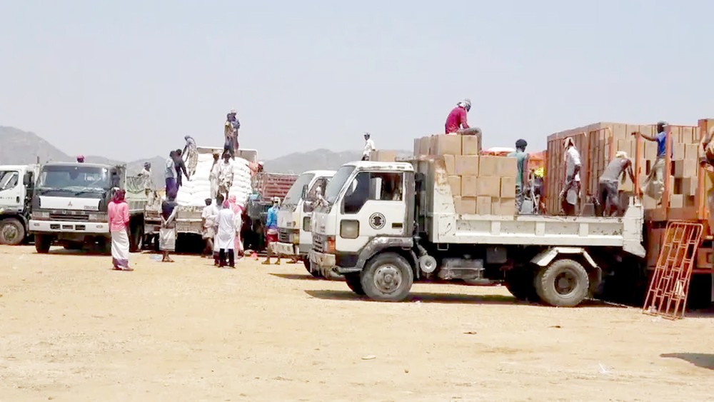 تقرير أممي يكشف عمليات نهب الحوثيين للمساعدات الإغاثية