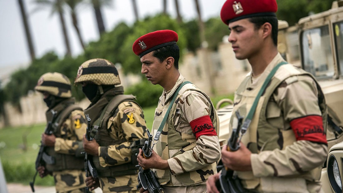  الجيش المصري يتصدى لهجوم إرهابي ويقتل 10 مسلحين 