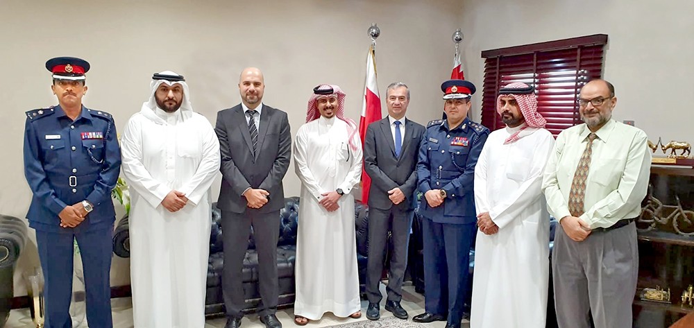 "الداخلية" و"بوليتكنك" توقعان مذكرة تفاهم لتطوير التعاون في مجال تبادل الخبرات