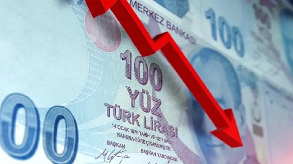هبوط قياسي لليرة التركية.. الأدنى في 9 أشهر