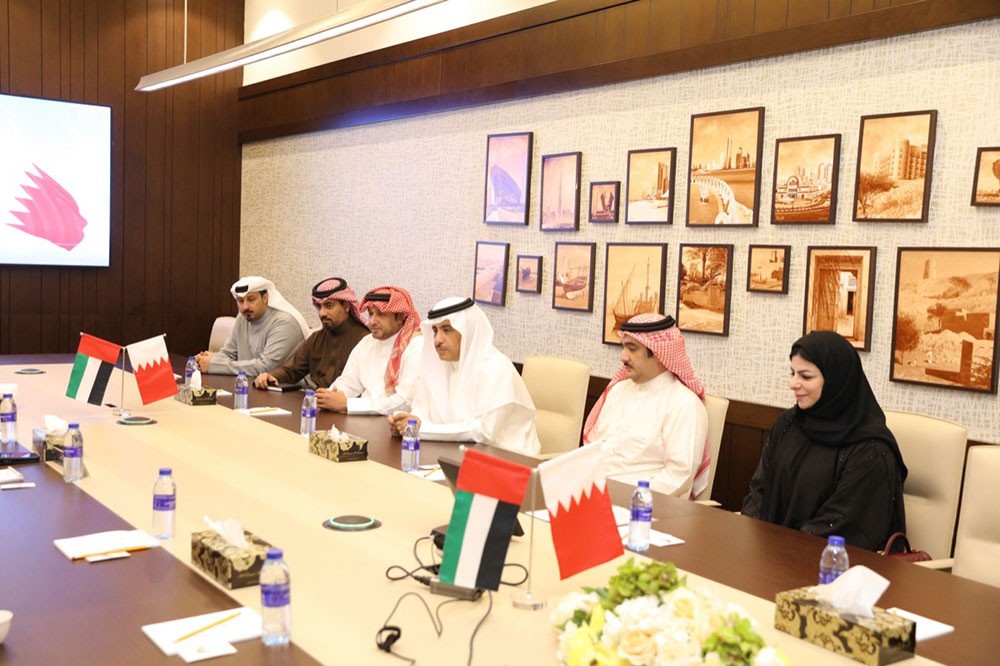 وفد قضائي بحريني يطلع على مسيرة القضاء في محاكم الإمارات