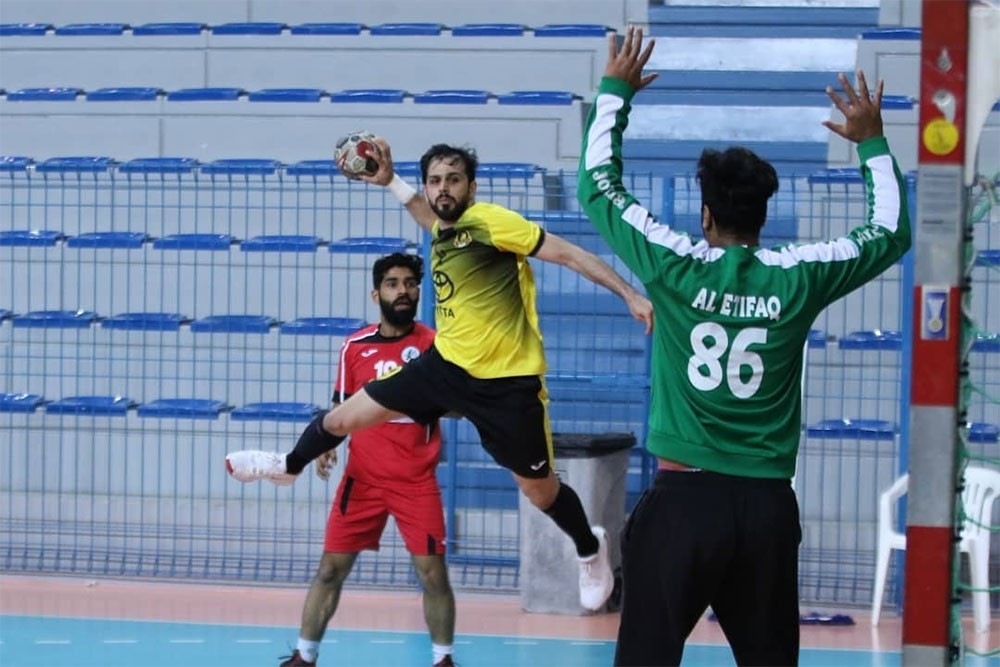 قمة الأهلي والاتفاق.. لا غالب ولا مغلوب 