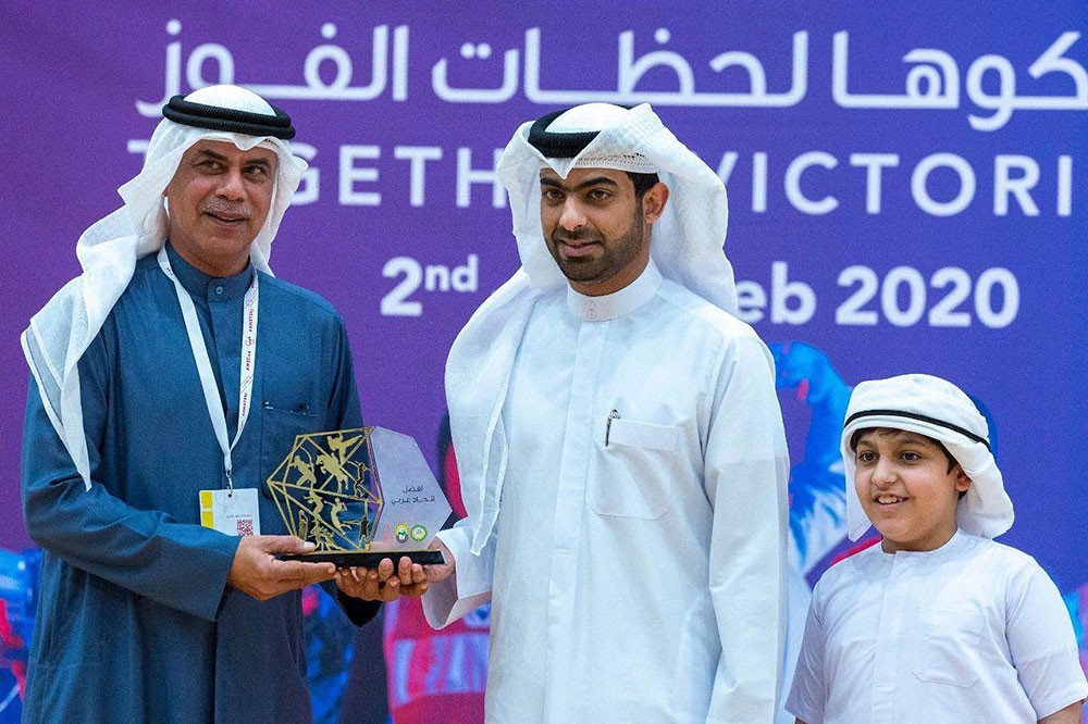 الاتحاد العربي للطائرة يفوز بجائزة افضل اتحاد بدورة الألعاب العربية للأندية للسيدات