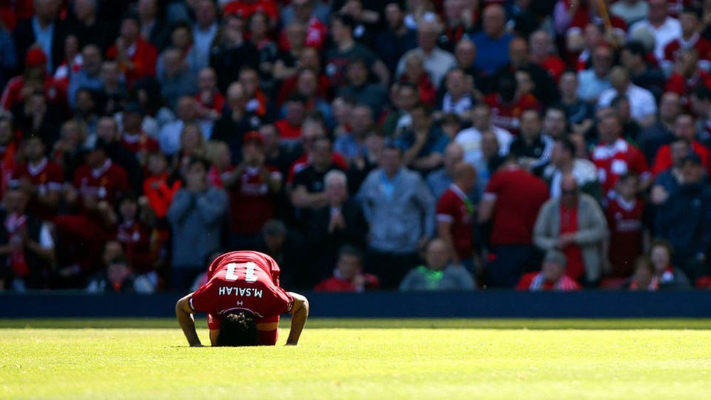 محمد صلاح يحصد جائزة لاعب الشهر في ليفربول