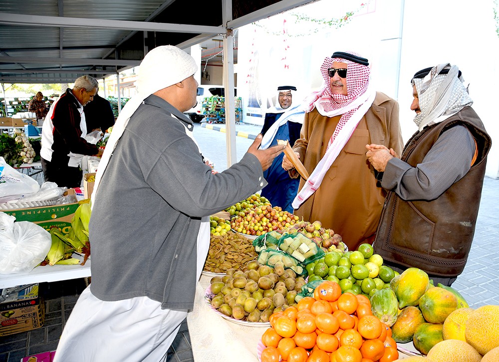 محافظ المحرق: سوق للمزارعين والمنتجات الوطنية بات ضرورة ملحة