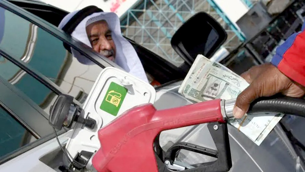 أرامكو السعودية: مراجعة أسعار البنزين شهرياً ابتداء من فبراير