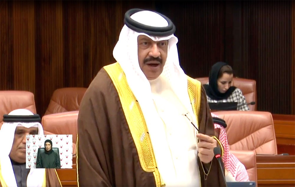 بالفيديو: الزيادة السنوية لموظفي الحكومة وكيلو الصافي بجلسة مجلس الشورى