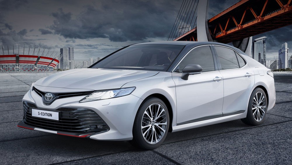 تويوتا تقدم Camry S-Edition