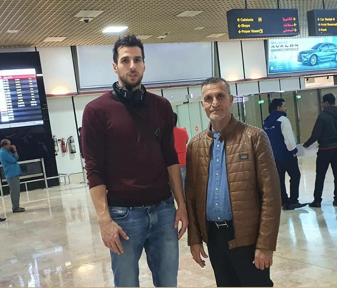 زعيم السلة البحرينية يستقبل محترفه زوران