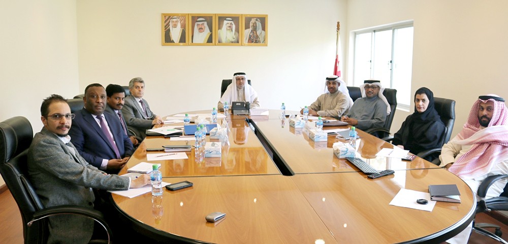 الثروة البحرية والمساحة يبحثان مشروع استخراج والبحث عن الرمال