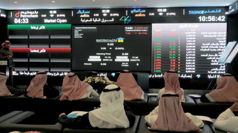 سهم أرامكو يخالف أداء سوق السعودية.. ويصعد 1.2% لـ34 ريالا
