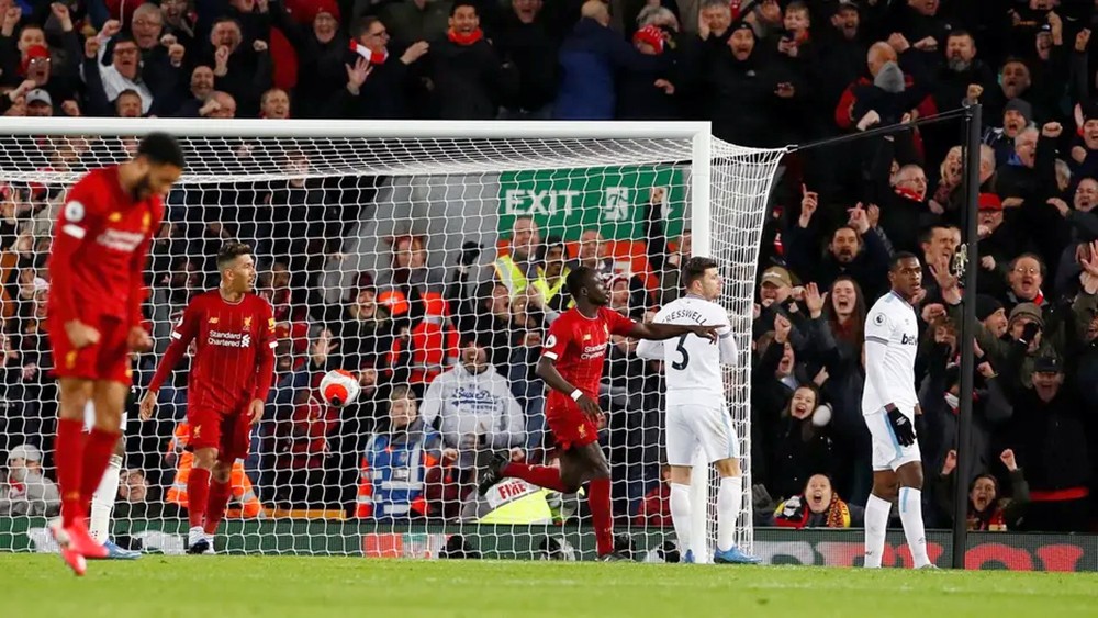 ليفربول يقلب تأخره إلى ثلاثية في مرمى وست هام