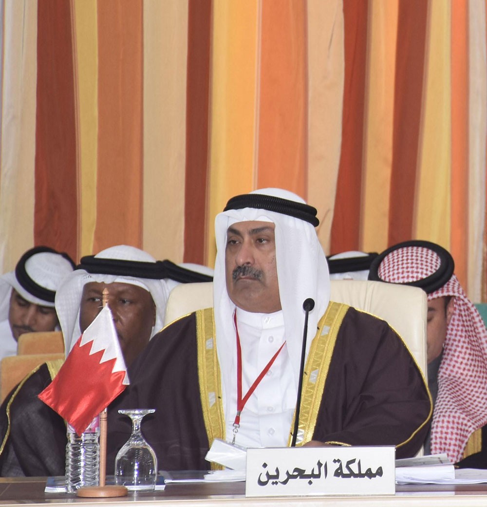 وكيل الداخلية يترأس وفد البحرين في الاجتماع التحضيري لمجلس وزراء الداخلية العرب