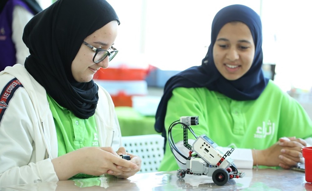 المبرة الخليفية تختتم المرحلة الأولى من برنامج إثراء الشباب 2020