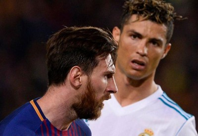  ميسي يفتقد رونالدو.. والدليل في الملعب 