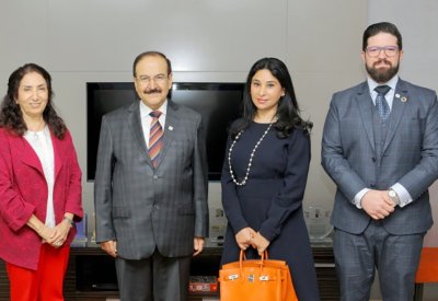 رئيس هيئة الطاقة المستدامة يستعرض مستجدات التعاون مع شركة ادارة الموارد البشرية الذكية