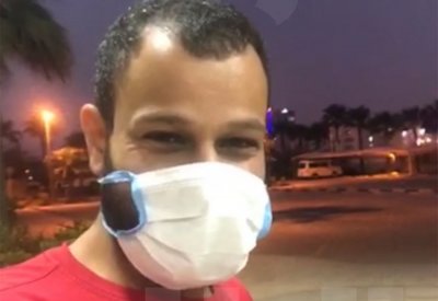 بالصورة و الفيديو: أول المتعافين من "كورونا" في طريقه للمنزل