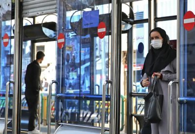 21 وفاة جديدة بينهم نائبة.. 5823 مصابا بكورونا في إيران
