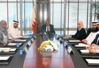 خلف يترأس الاجتماع العاشر لفريق خفض المصروفات التشغيلية لصيانة المباني الحكومية
