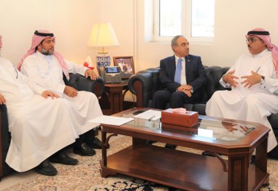 وزير الأشغال يبحث احتياجات مدينة حمد الخدمية والبلدية مع النواب