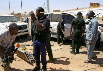 السودان يعتقل أجانب مشتبهين في محاولة اغتيال حمدوك