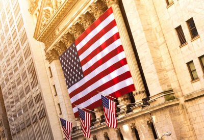 وول ستريت تفتح مرتفعة أكثر من 2% بفضل آمال التحفيز