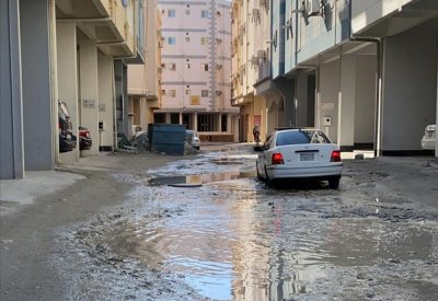 أهالي مجمع (901) يطالبون الأشغال بسرعة تطوير شارع (107) ويقولون: الوضع مُزري