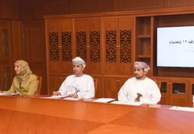 عُمان تمنع الدخول لأراضيها.. وتوقف إقامة صلاة الجمعة