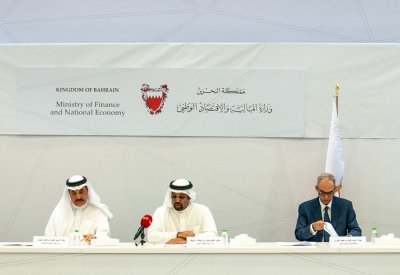 إطلاق حزمة مالية واقتصادية بقيمة 4.3 مليار دينار 