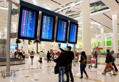الإمارات تعلق إجراءات "التأشيرة عند الوصول"