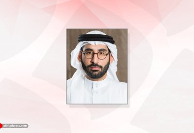 المؤيد يهنئ سمو رئيس الوزراء بعودته سالما إلى أرض الوطن