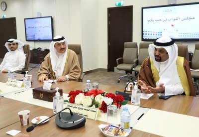 وزير المالية: تنفيذ قرارات وإجراءات الحزمة المالية بقيمة 4.3 مليار دينار بحريني بأسرع وقت ممكن